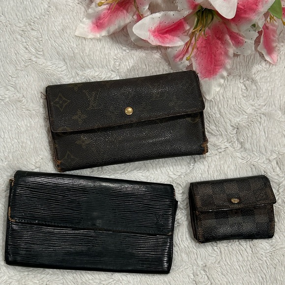 Louis Vuitton Handbags - Louis Vuitton Wallets Monogram Black Epi Damier Ebene Damaged Worn
